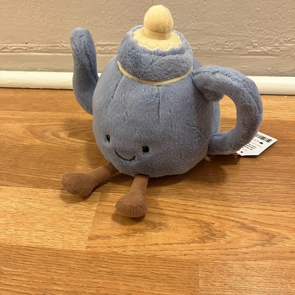 Jellycat Authentic Amuseables Vicky Teapot – New with Tag - Picture 4 of 4